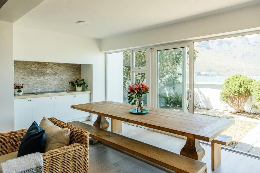 Avisa - 4 Bedroom With Majestic Ocean Views