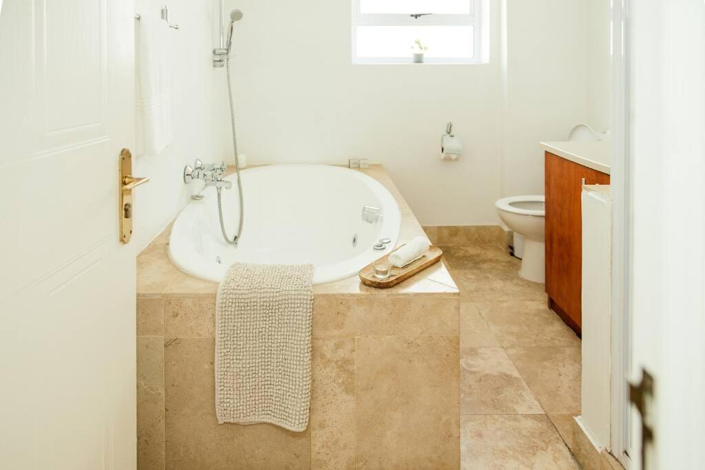 Villa Avisa - 4 Bedroom With Majestic Ocean Views Kapstadt