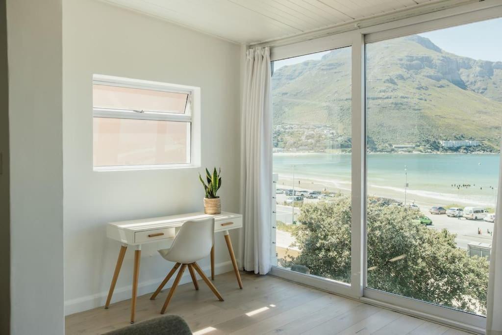 Villa Avisa - 4 Bedroom With Majestic Ocean Views *