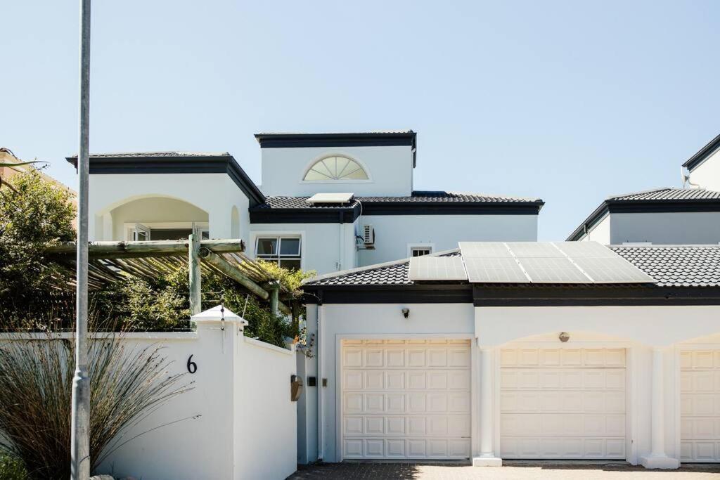 Avisa - 4 Bedroom With Majestic Ocean Views *