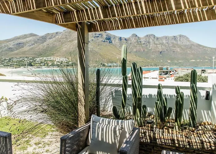 Avisa Villa - 4 Bedroom Villa With Majestic Ocean Views